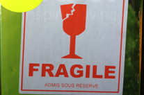 Etiquette bagage Fragile - © T. PADOVESE 2014